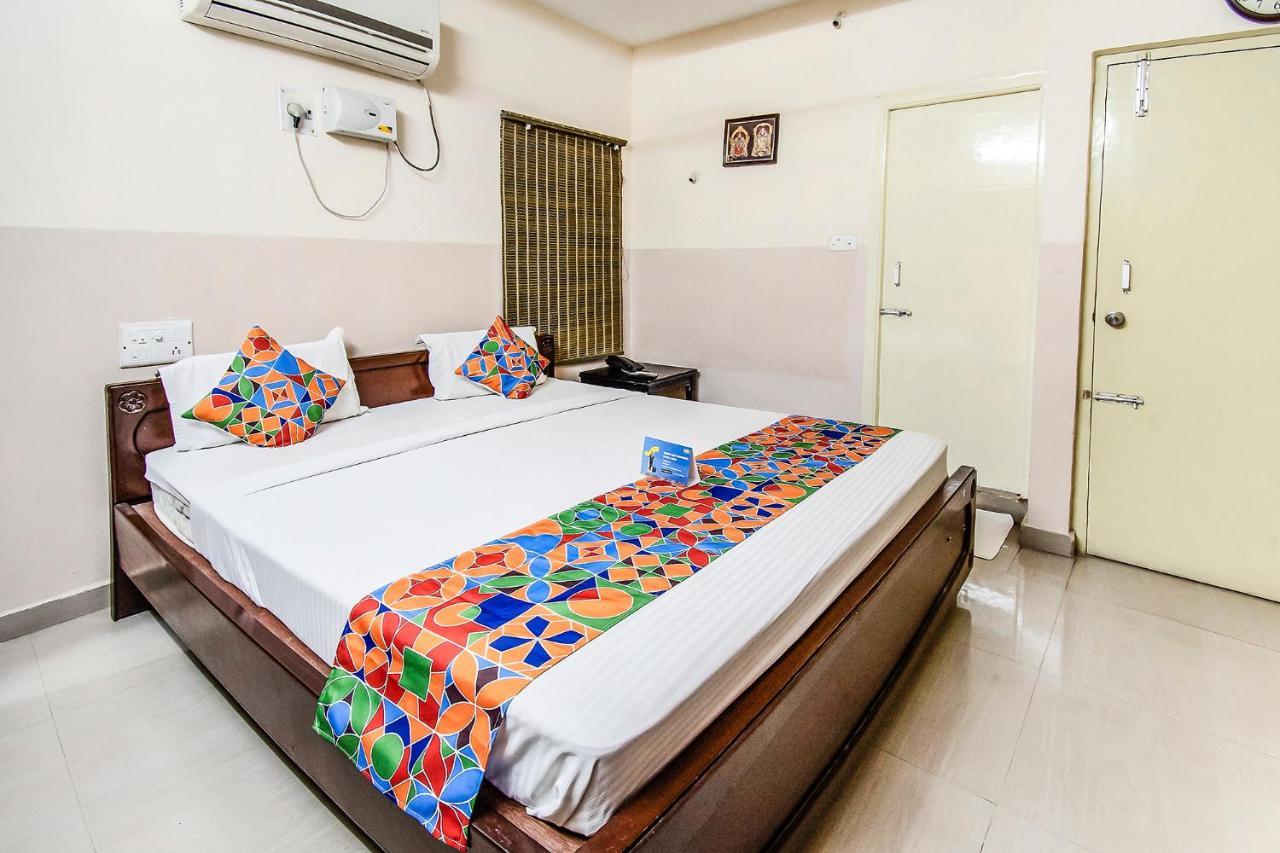 Fabhotel Aditya Yatri Nivas - Nr Railway Station Hotel 3*