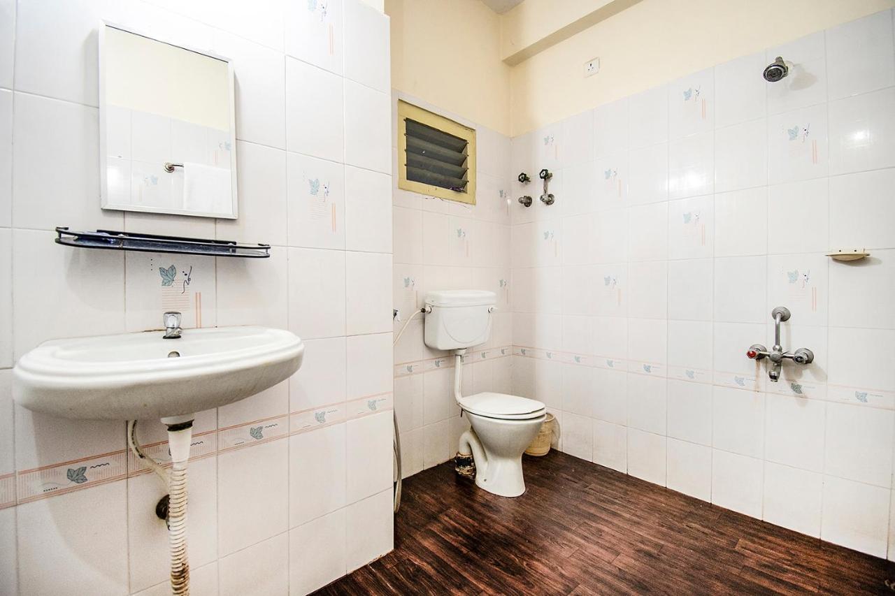 Fabhotel Aditya Yatri Nivas - Nr Railway Station