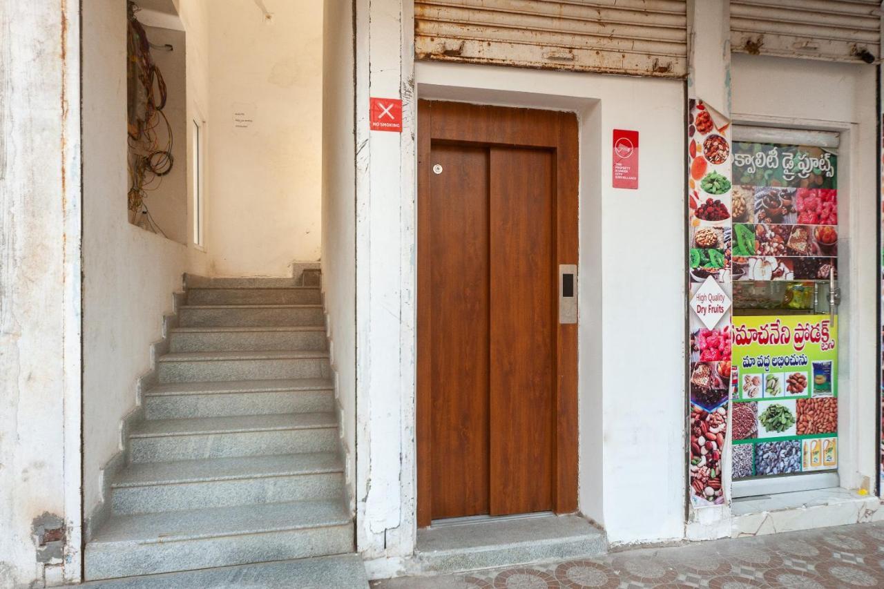 Oyo 26677 Pmr Guest Hotel Tirupati