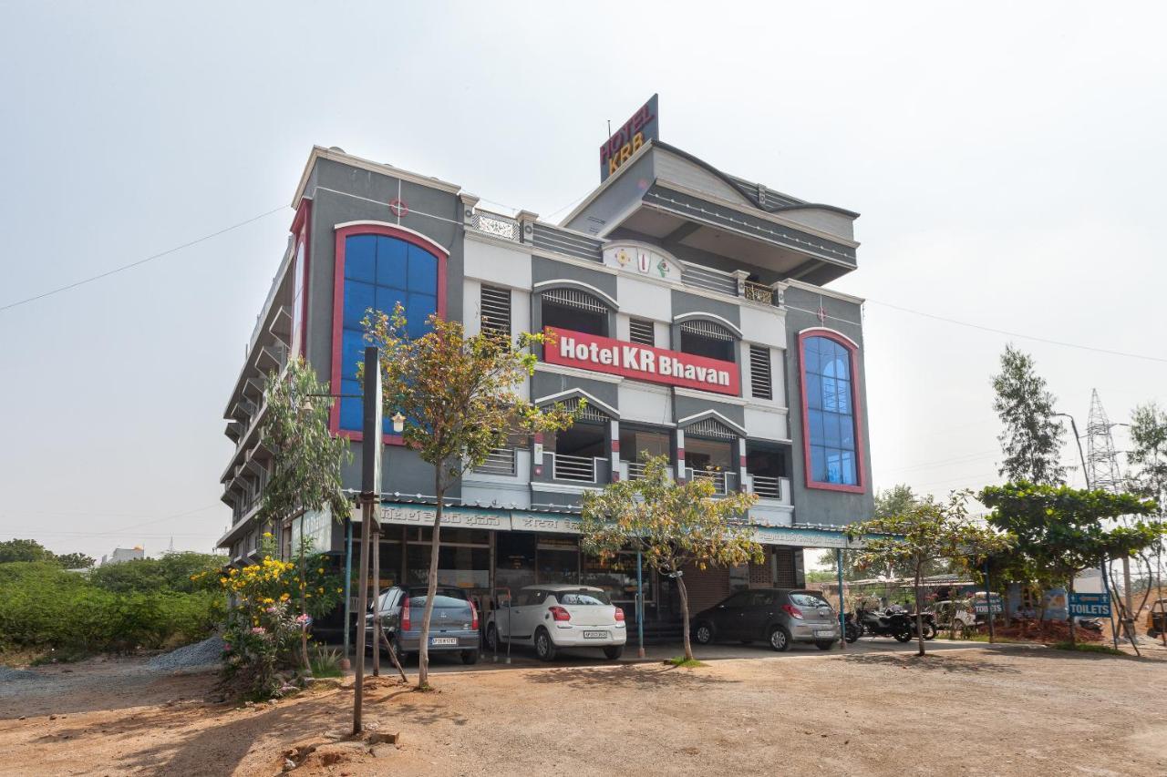 Oyo 27967 Kr Bhavan