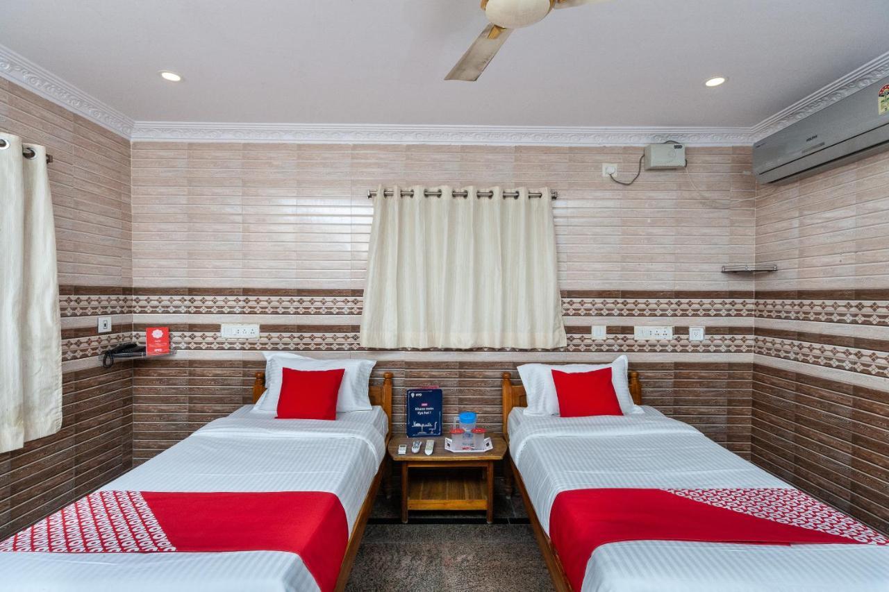 Oyo 27967 Kr Bhavan 3* Tirupati