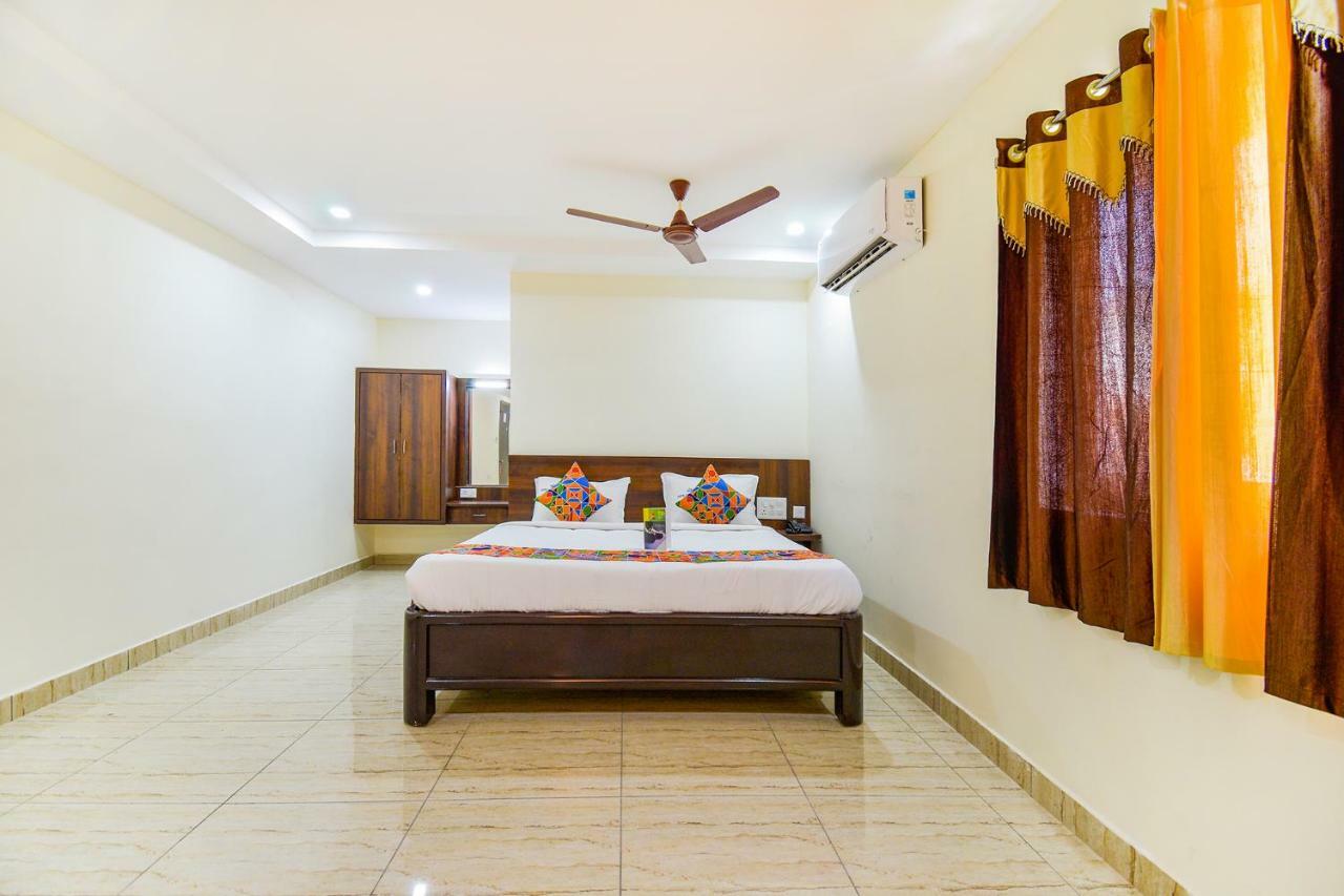 Fabhotel Lotus Grand Nandi Circle 3* Tirupati