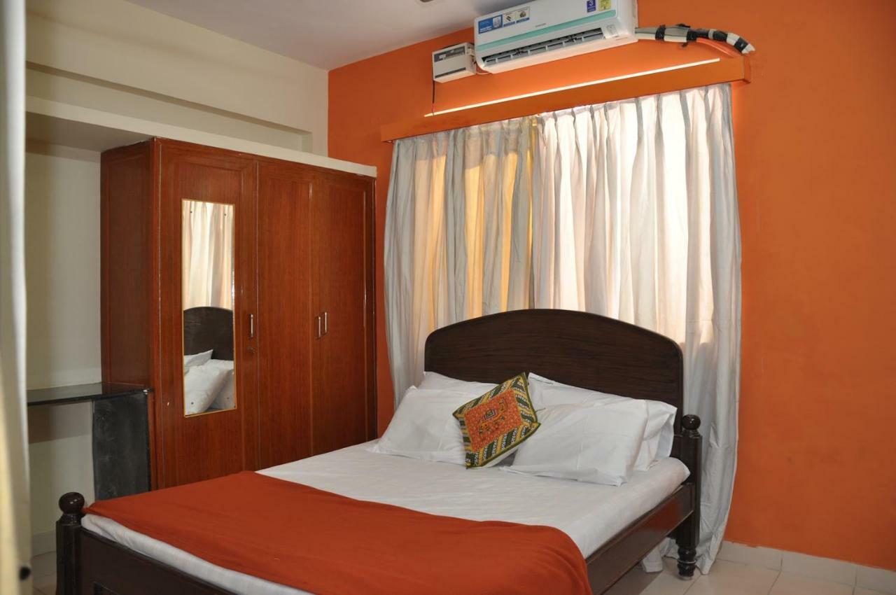 Apartment Haritha Apartments, Helpful Staff, Near Bus & Railway Station, Geyser, Tv, Priced Family-only In Tirupati, Big Families, Groups Welcome Tirupati