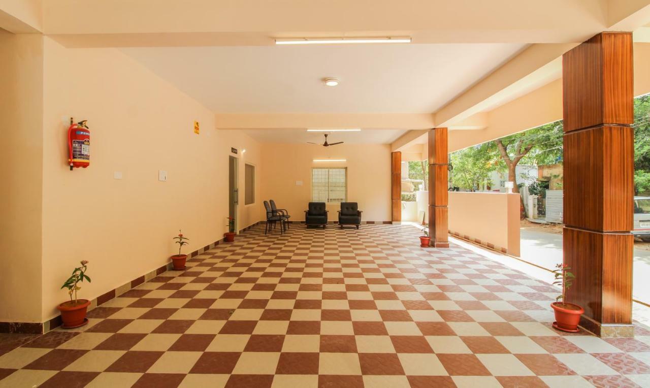Itsy Riyas Grand