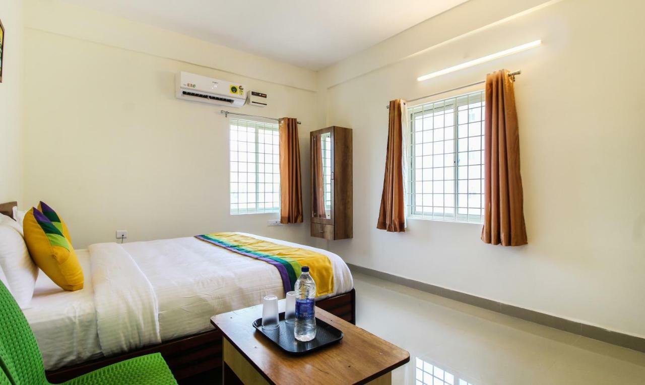 Itsy Riyas Grand Hotel