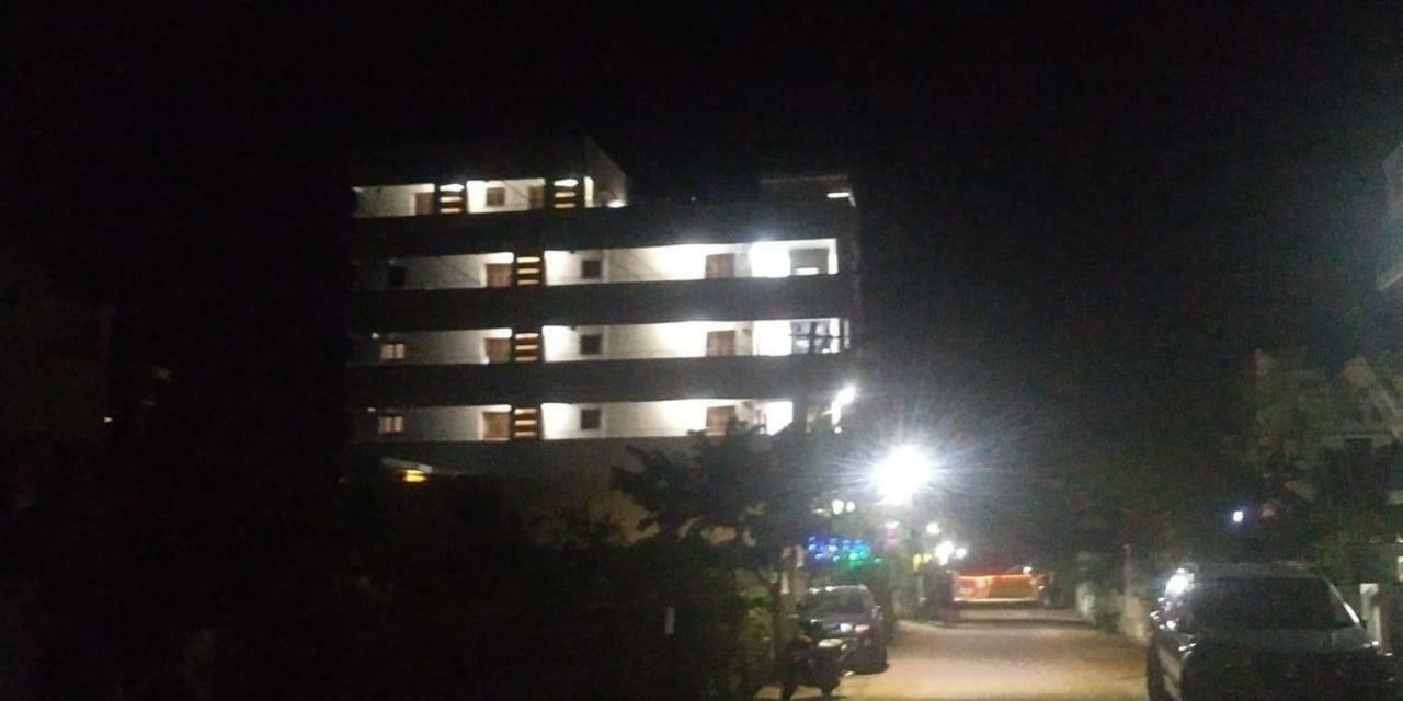Apartment Mahas Comfort Homestays, Fully Furnished Air Conditioned Apartments Tirupati