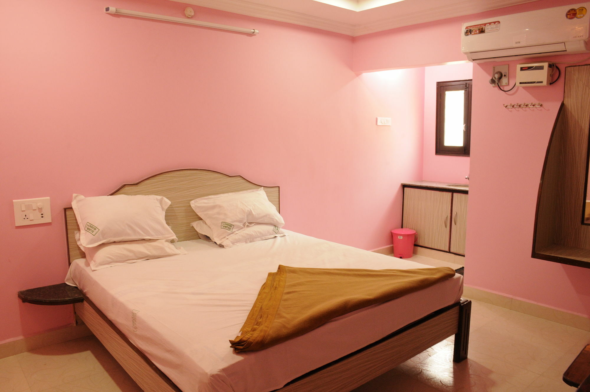 Sujan Residency's Lodge *