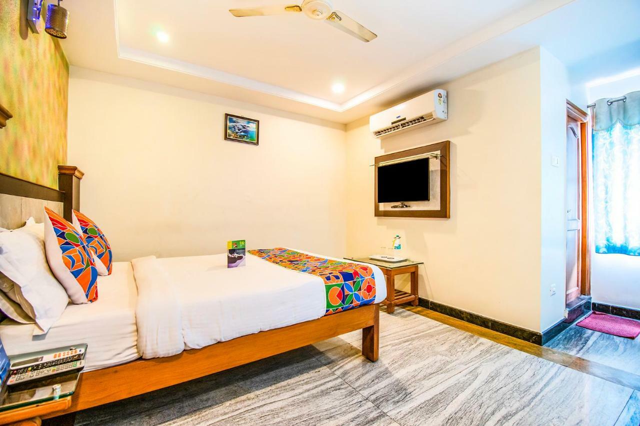 Gpr Railway Station Hotel