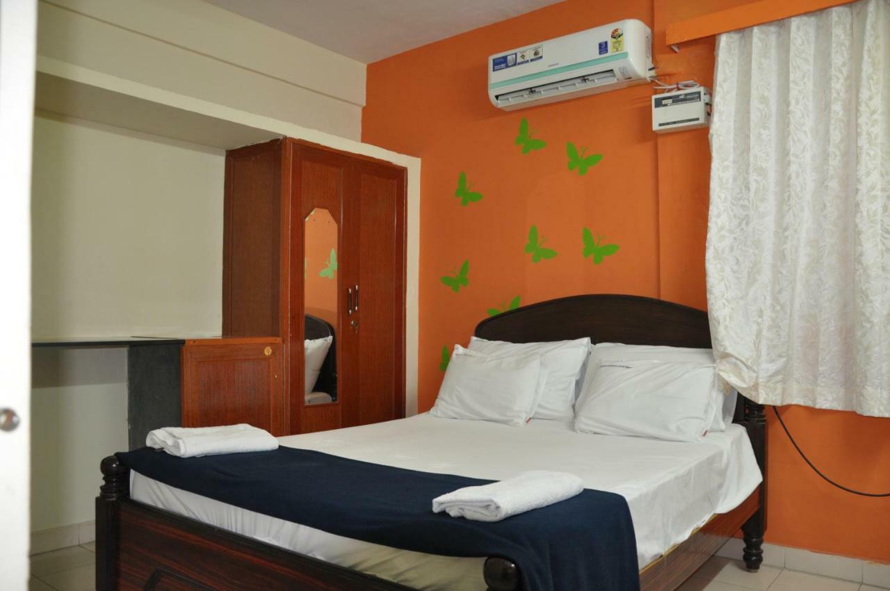 Haritha Apartments, Helpful Staff, Near Bus & Railway Station, Geyser, Tv, Priced Family-only In Tirupati, Big Families, Groups Welcome Apartment *