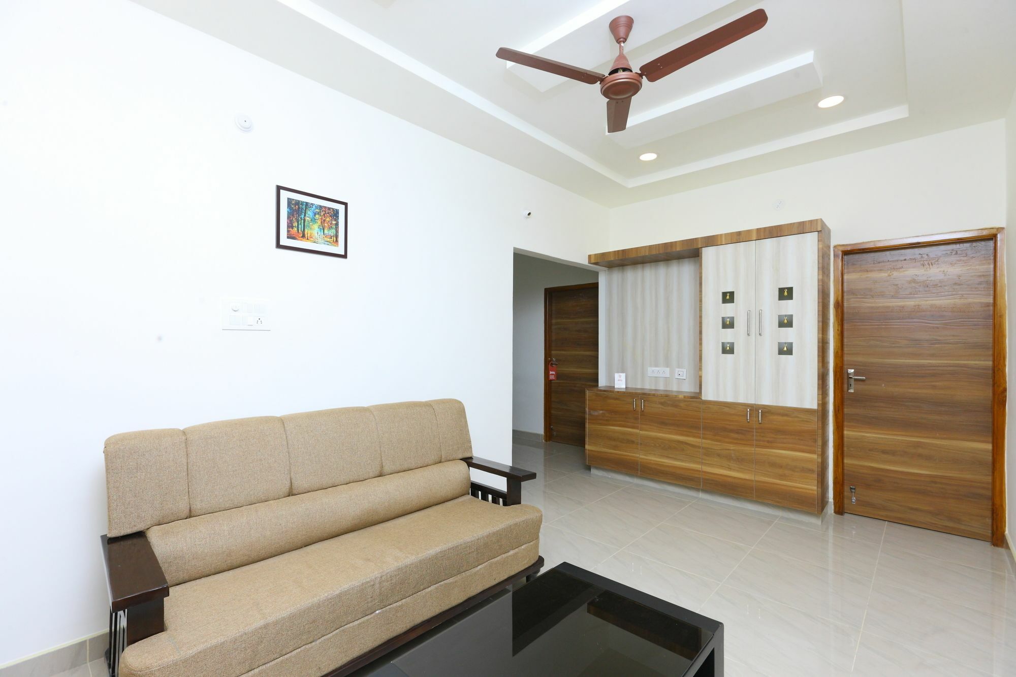 Oyo 10701 Moukthi Hotel Tirupati