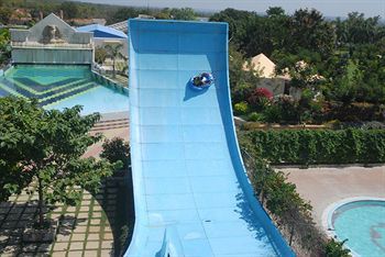 Resort Grand World