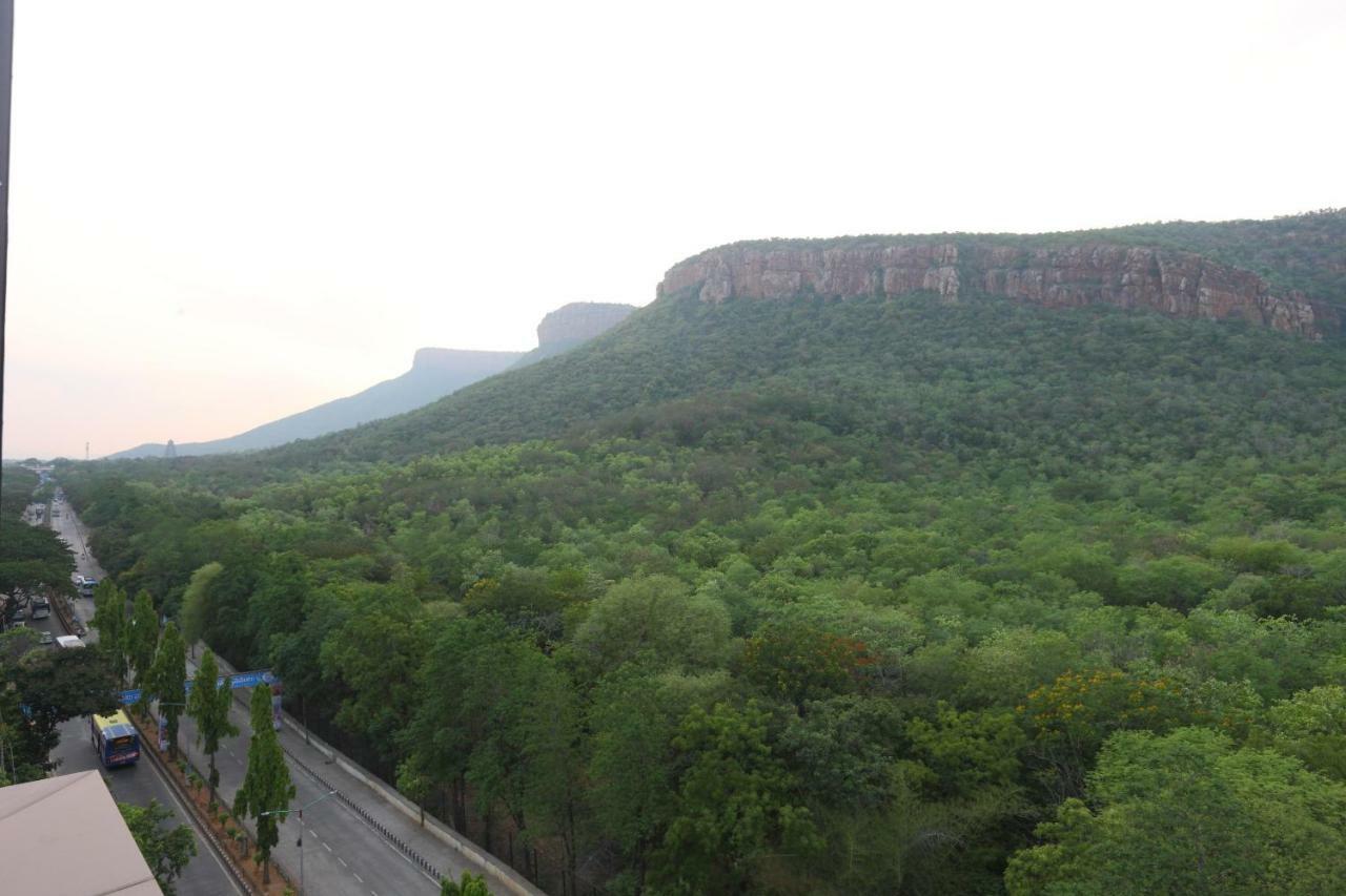 Ramcharan Residency, Hotel Tirupati