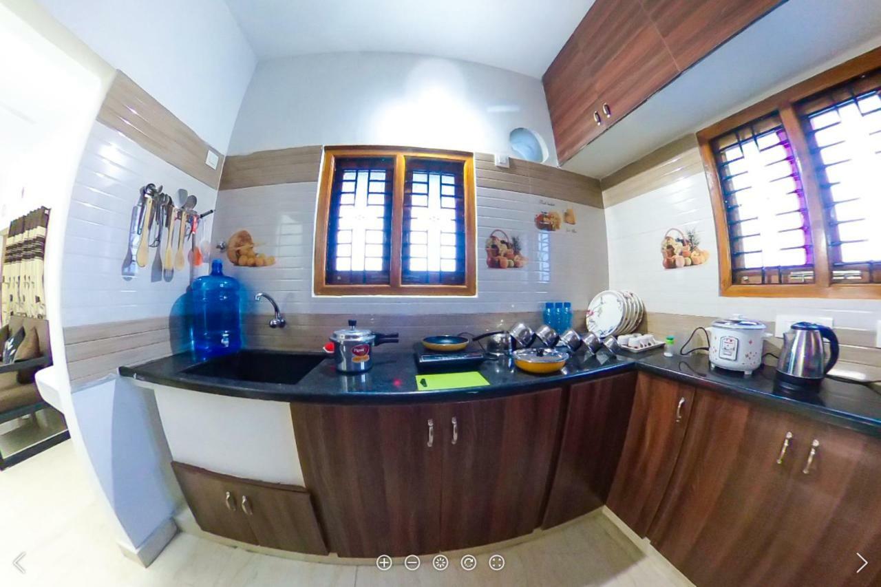 Mahas Comfort Homestays, Fully Furnished Air Conditioned Apartments *