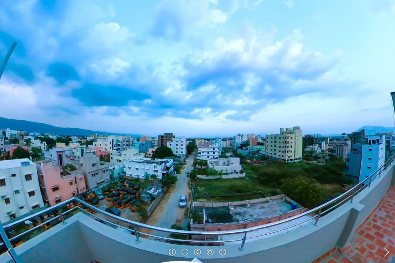 Apartment Mahas Comfort Homestays, Fully Furnished Air Conditioned Apartments *