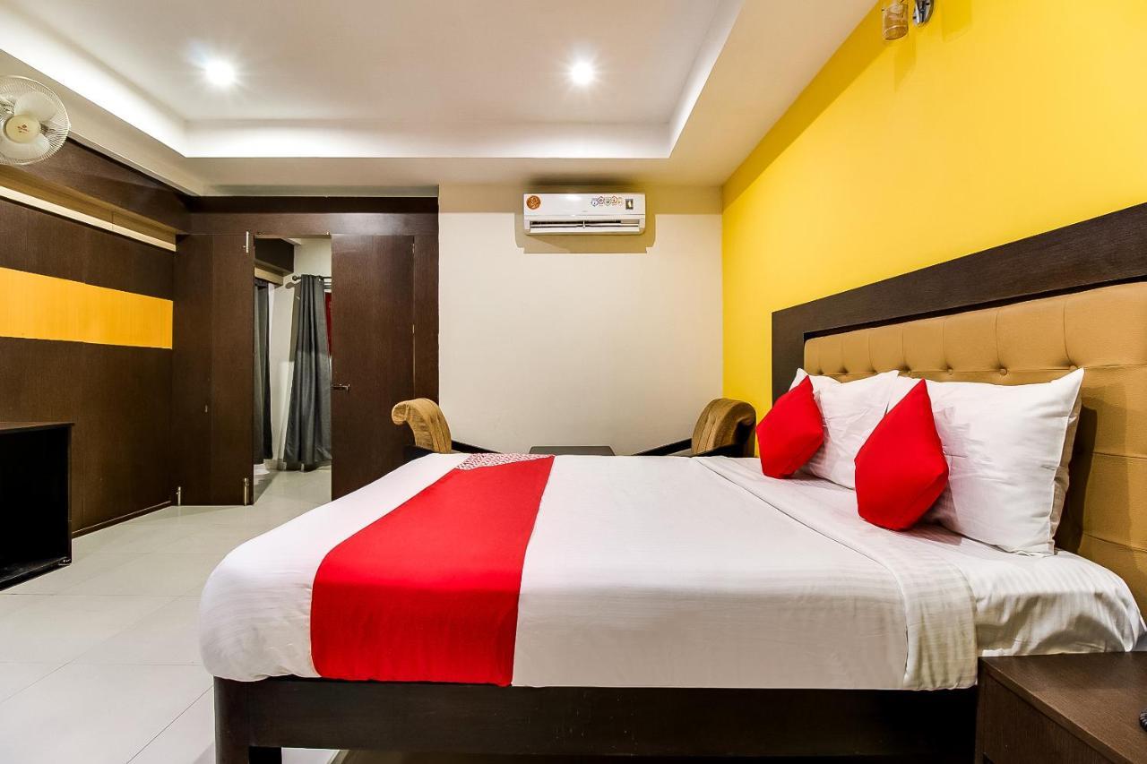Hotel Oyo Flagship 9115 Udayee International