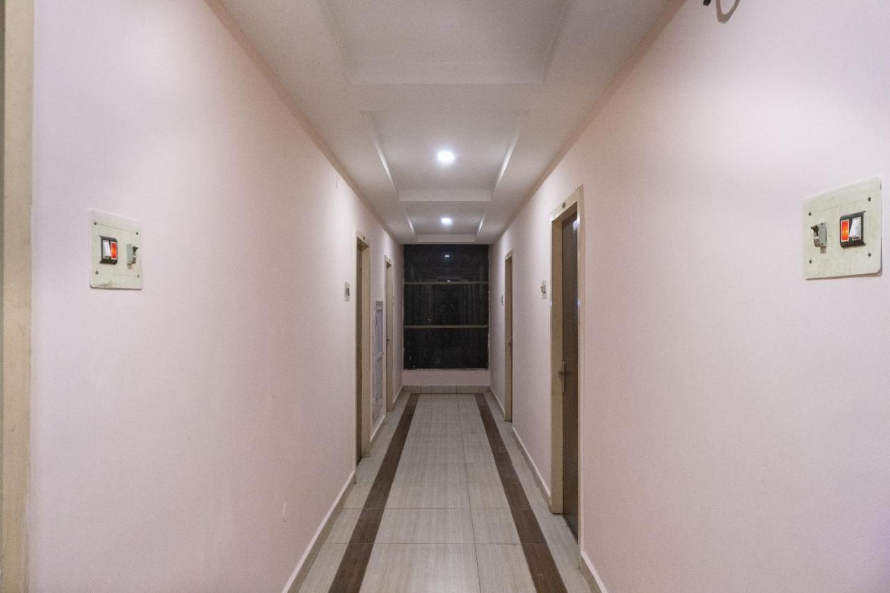 Hotel Oyo 16749 Paris 3*