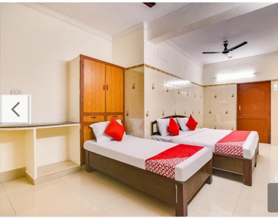 Spot On 63027 Slv Residency Hotel