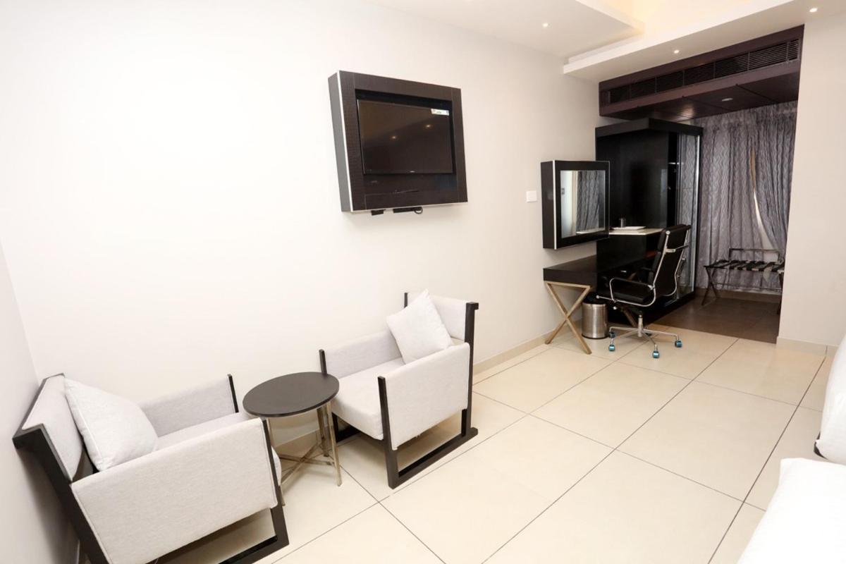 Lnb Residency Tirupati