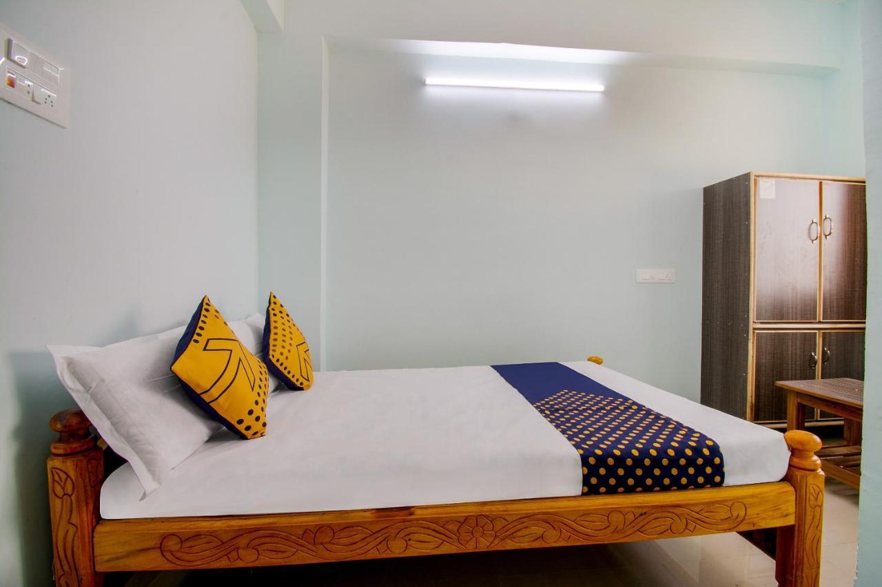 Hotel Spot On 63112 Grr Residency 3*