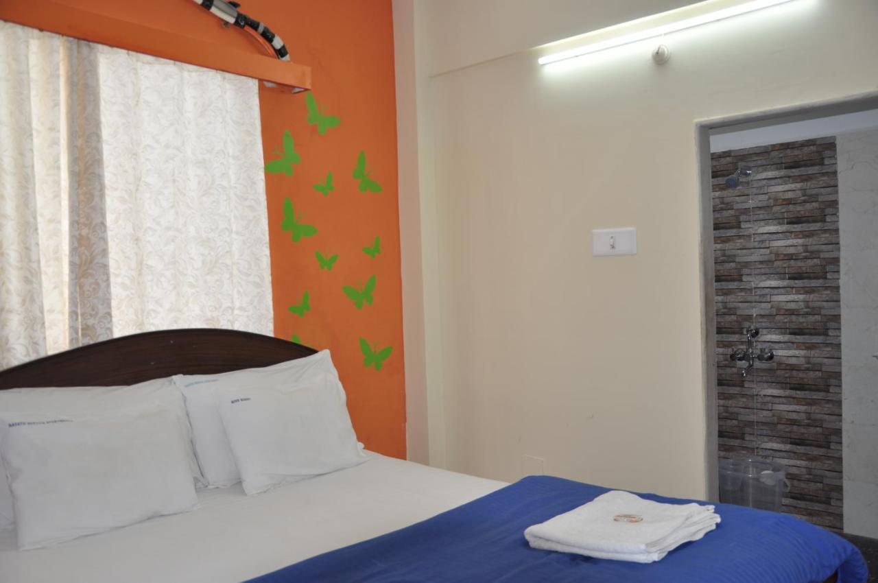 Apartment Haritha Apartments, Helpful Staff, Near Bus & Railway Station, Geyser, Tv, Priced Family-only In Tirupati, Big Families, Groups Welcome